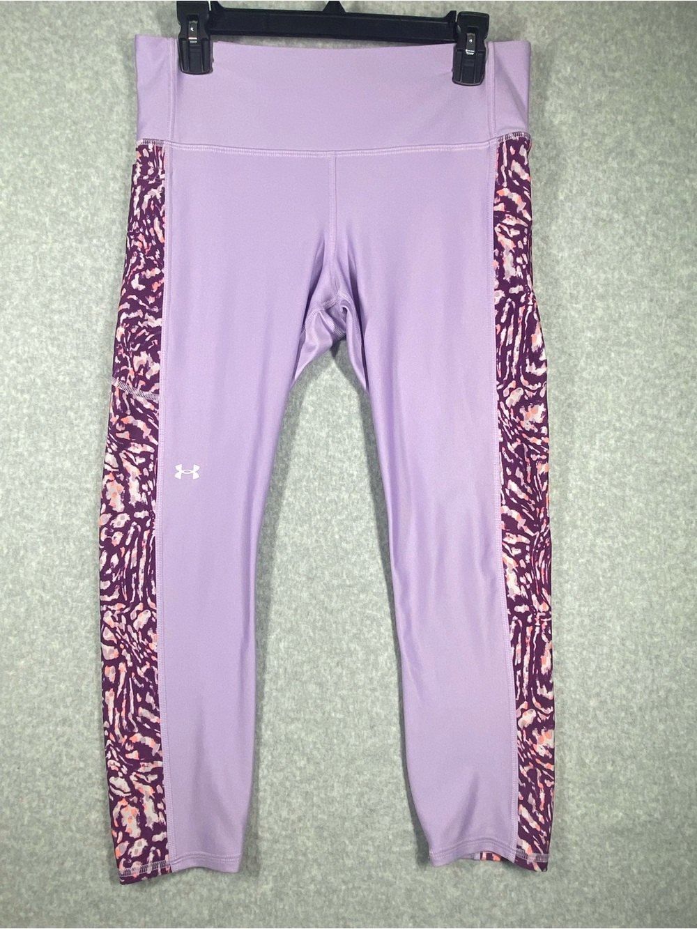 Under Armour Lavender Leggings Women’s Size L Purple-Pink Patterned Side Panels